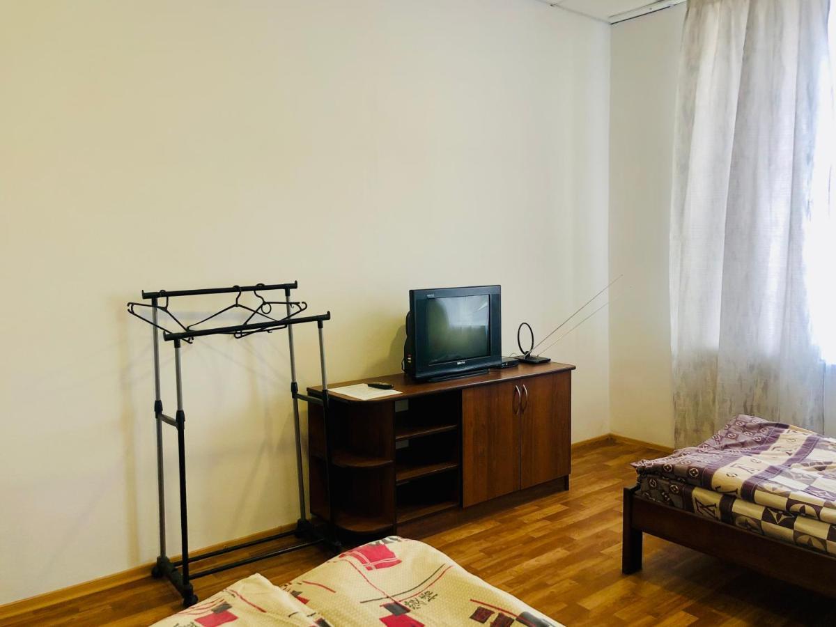 Отель Меридиан Zolotonosha Esterno foto