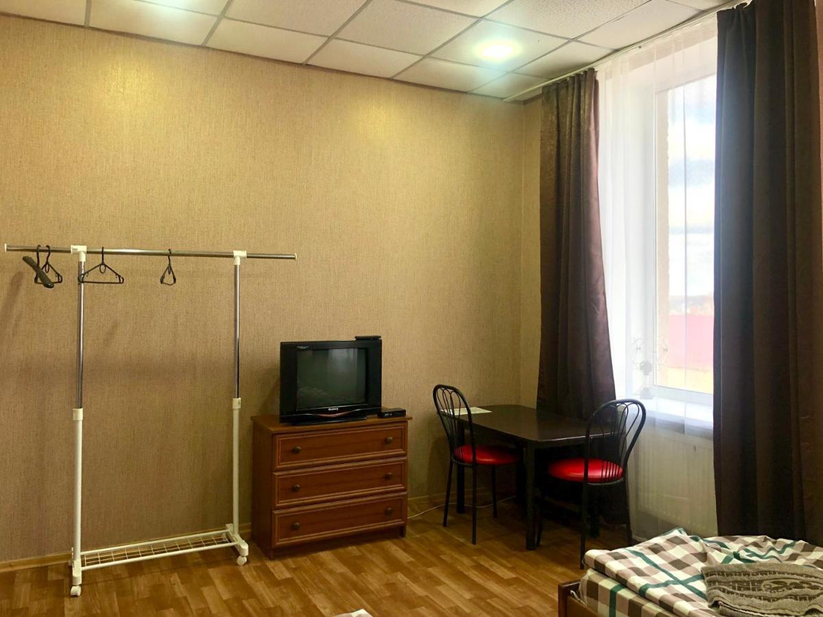 Отель Меридиан Zolotonosha Esterno foto