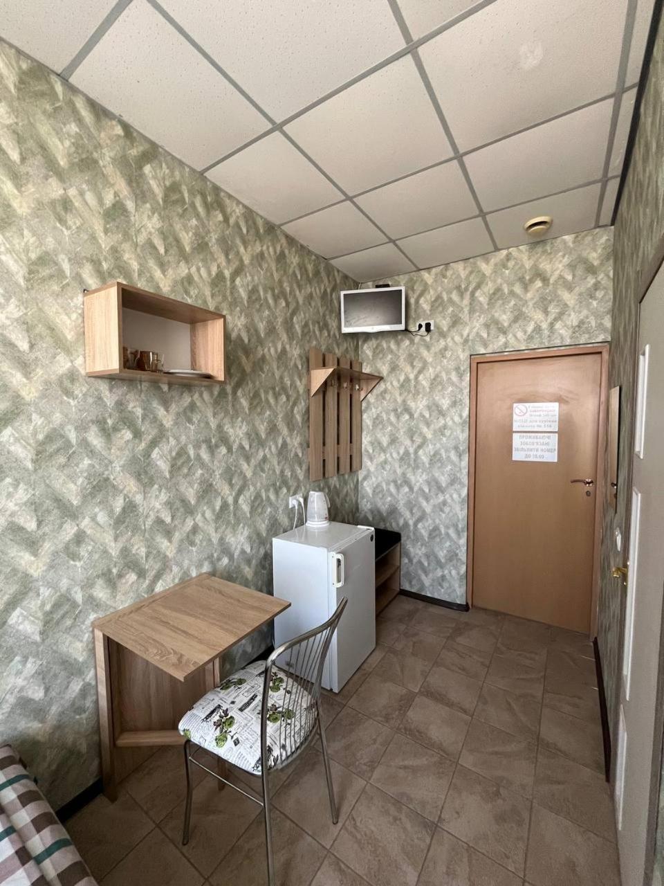 Отель Меридиан Zolotonosha Esterno foto